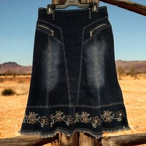 M🩵Vintage Denim Dark Blue Skirt with Floral Embroidery